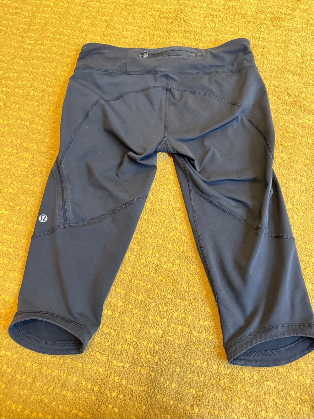 Lululemon Black Cropped Athletic Leggings